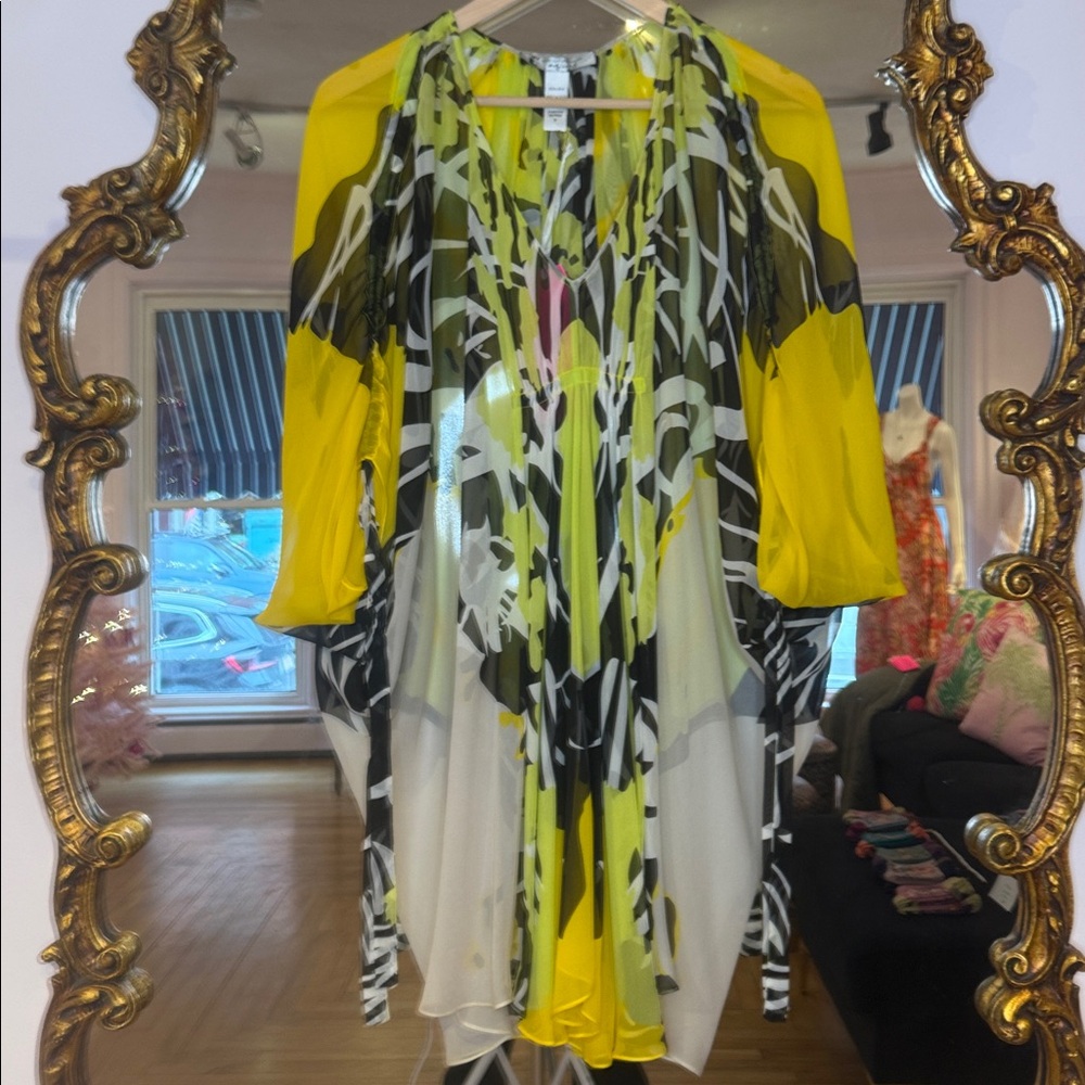 Diane Von Furstenberg Leurette Yellow and Black Andy Warhol print silk Kimono - Picture 5 of 12